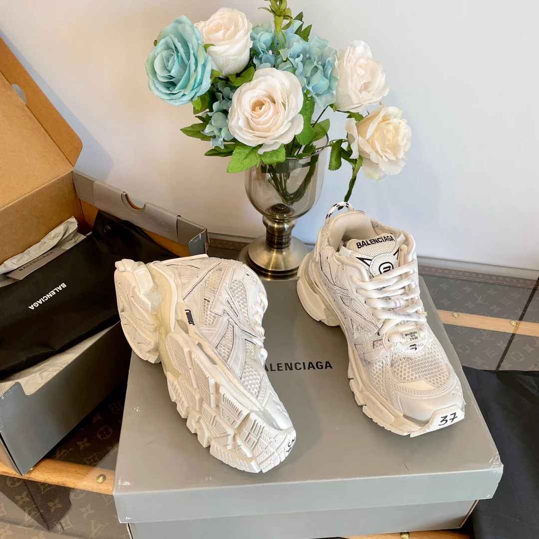 Кроссовки Balenciaga 7th Generation Retro Dad Sneakers - белые