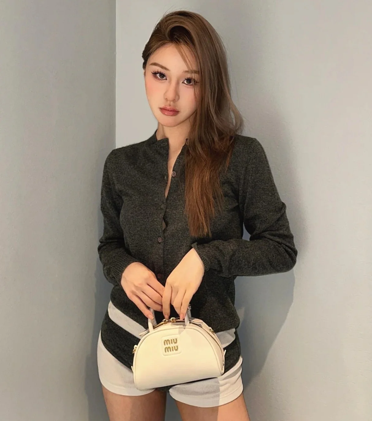 Сумка для боулинга Miu Miu - белая