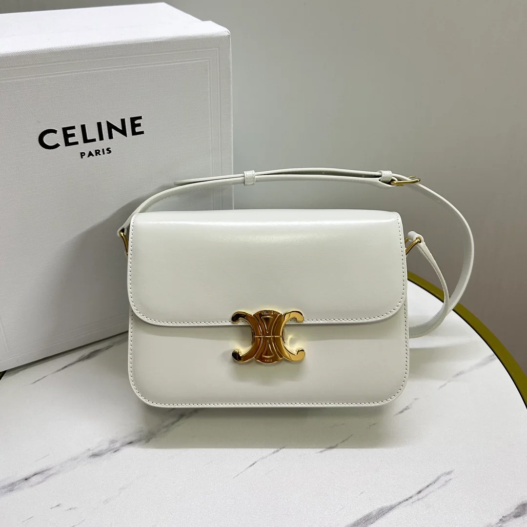 Сумка Celine Triomphe Classic из глянцевой телячьей кожи - арктический белый