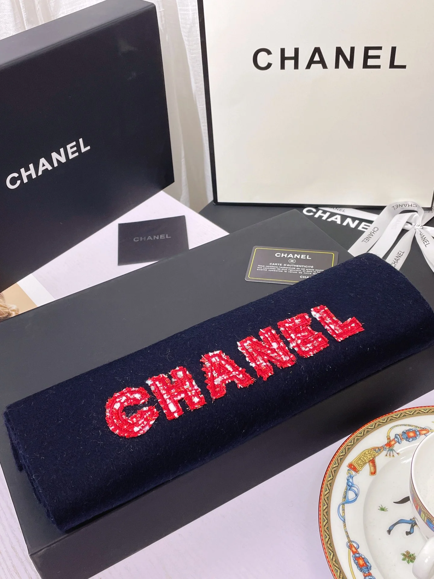 Однотонный кашемировый шарф Chanel - 100% кашемир