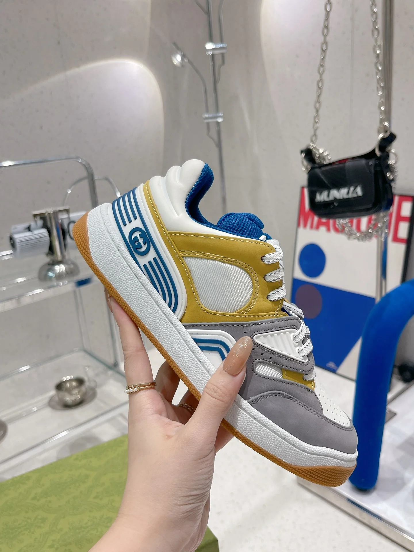 Gucci - Белые кроссовки - Кроссовки - Повседневная обувь - 17