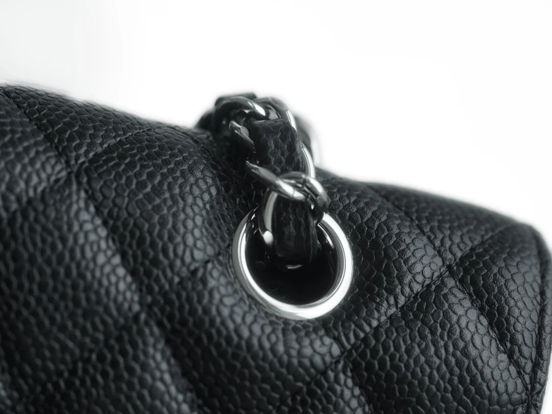 Chanel Classic Flap Caviar Black Medium
