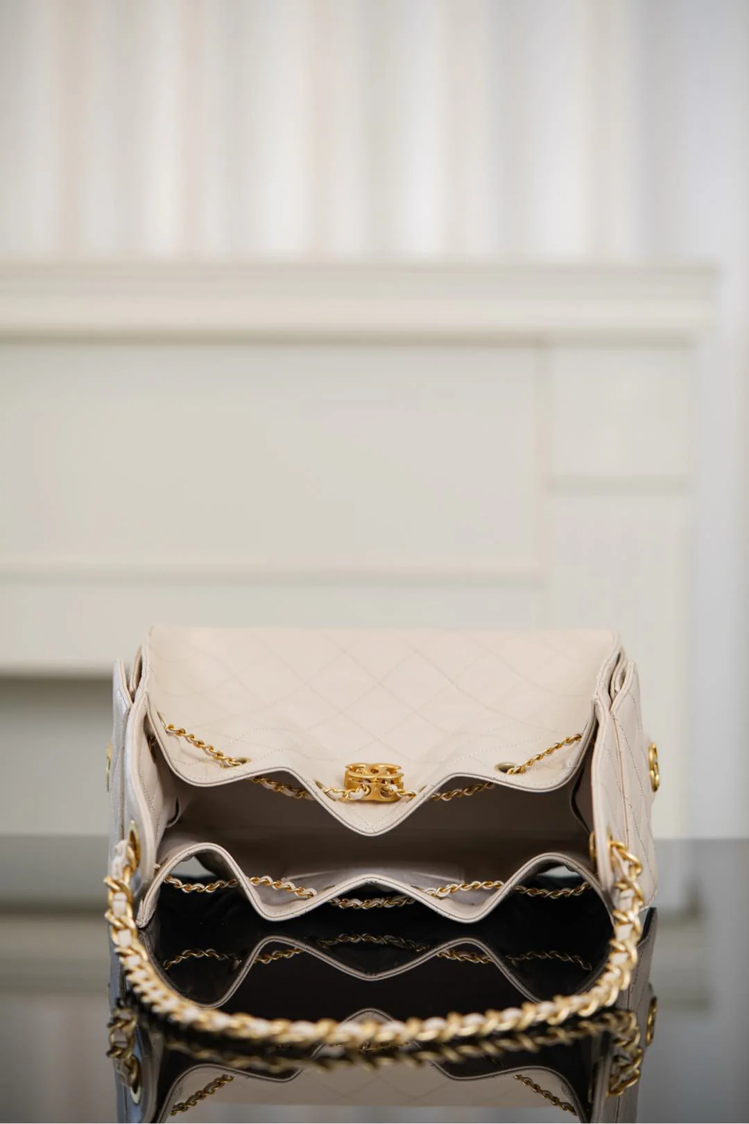 Сумка Chanel 25s 25bag Caviar Drawstring Hobo Small - Off-white