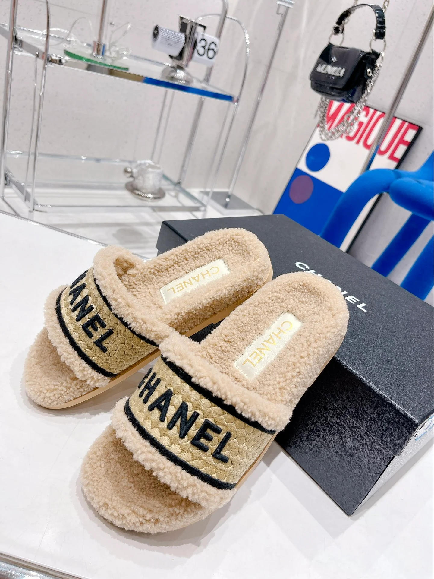 Новые шлепанцы Chanel 22 с вышитыми буквами - размеры 35-40-41-42 (изготовление на заказ)