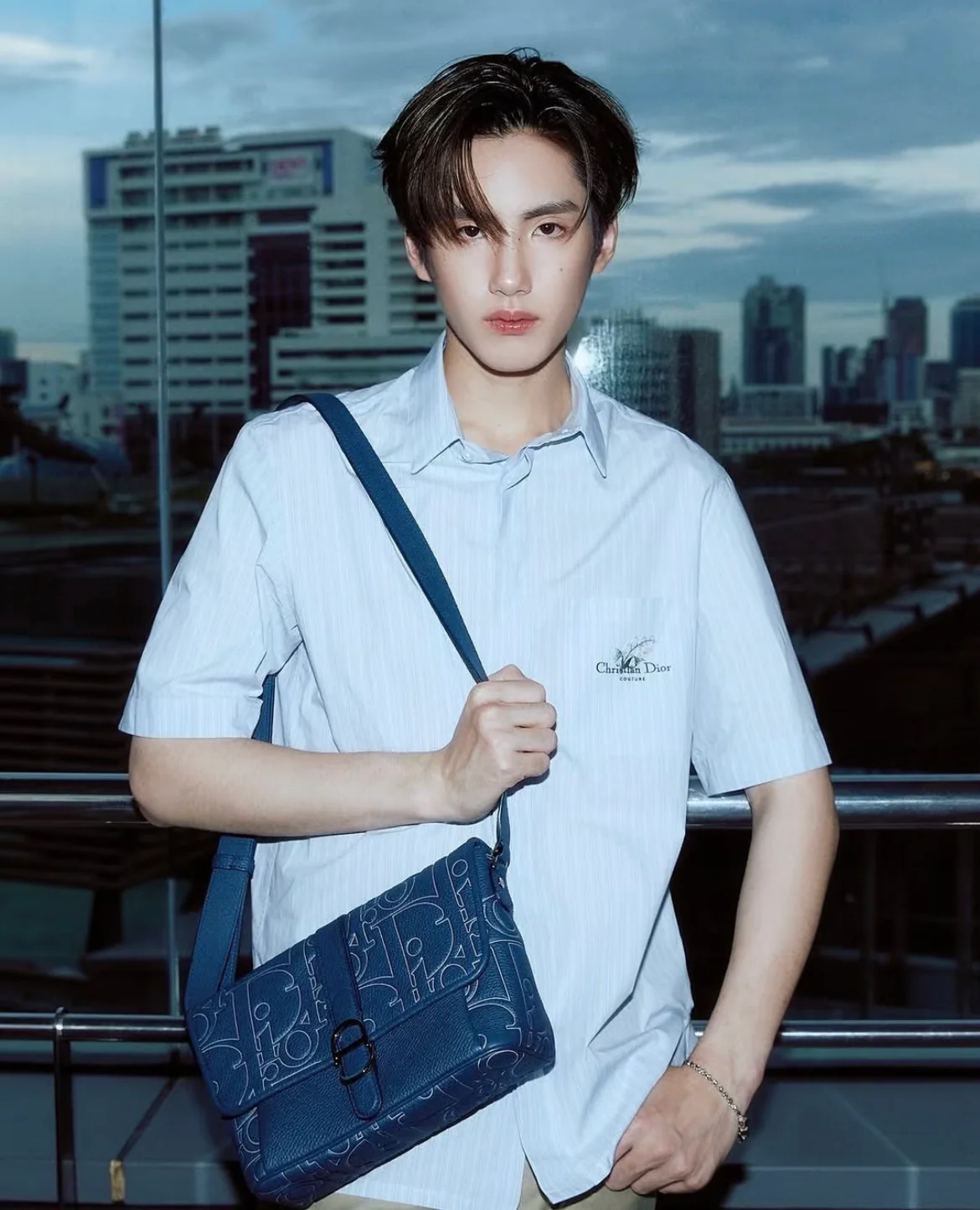 Сумка-мессенджер Dior Daily с откидной крышкой - Маленькая - Синяя