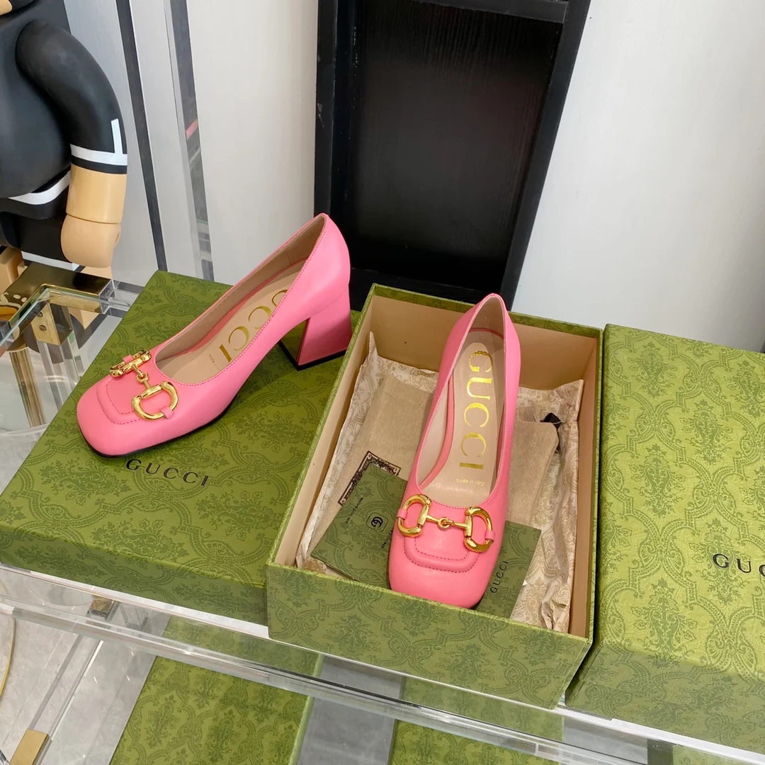 Туфли на высоком каблуке Gucci в стиле ретро с квадратным носком и массивным носком - 2 шт.