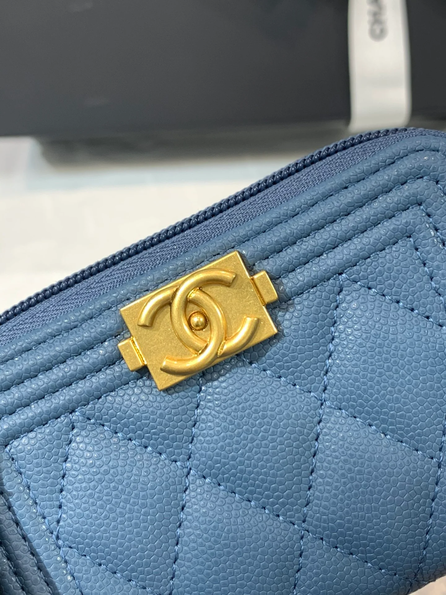 Chanel-Leboy 经典拉链零钱包 阴霾蓝