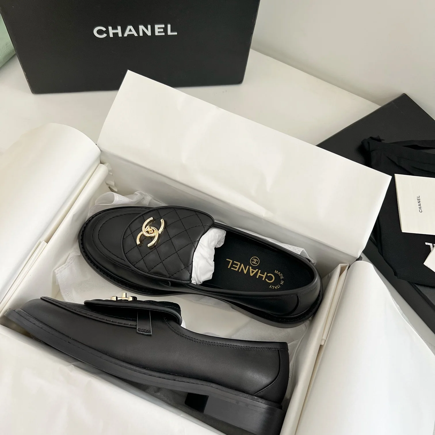 Кожаные лоферы Chanel с пряжкой в ??виде сумки - размеры 35-39