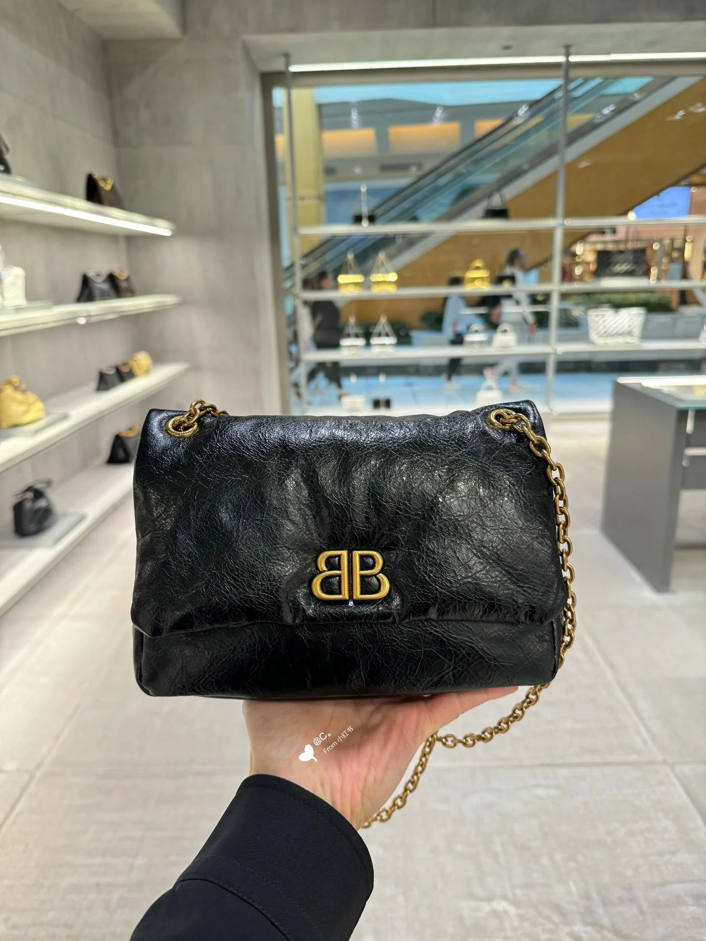 Сумка Balenciaga Monaco на цепочке - мини 24-8 см - черная с золотой пряжкой