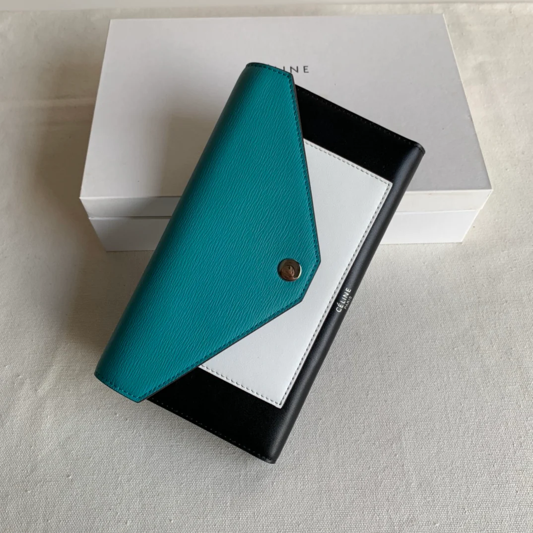 Кошелек-книжка Celine с текстурой ?зубочистка?
