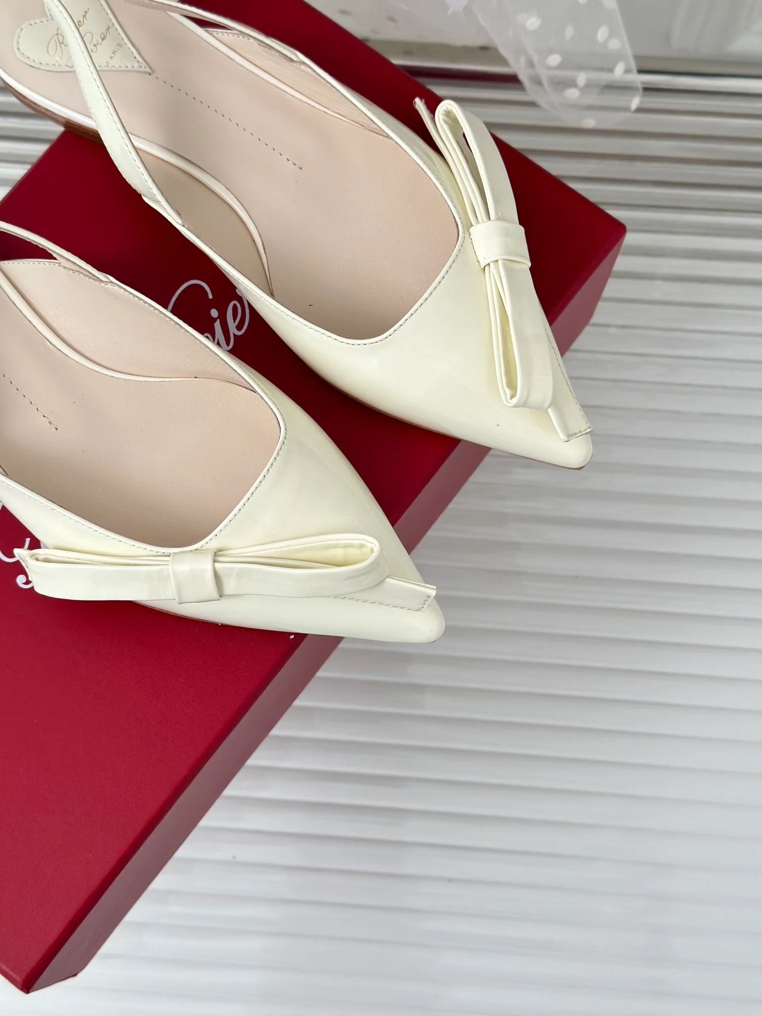 Обувь RV Shoes - Новинка весны/осени 2023 - Сандалии-балетки с бантом и сердечком