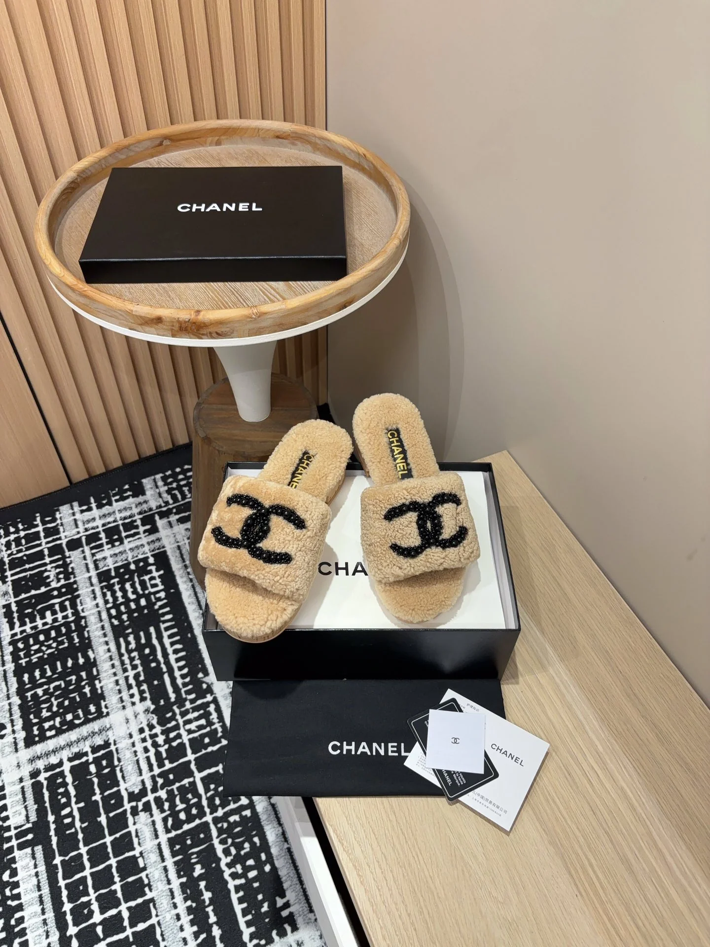 Шерстяные тапочки Chanel 2024 - Кофейно-коричневые