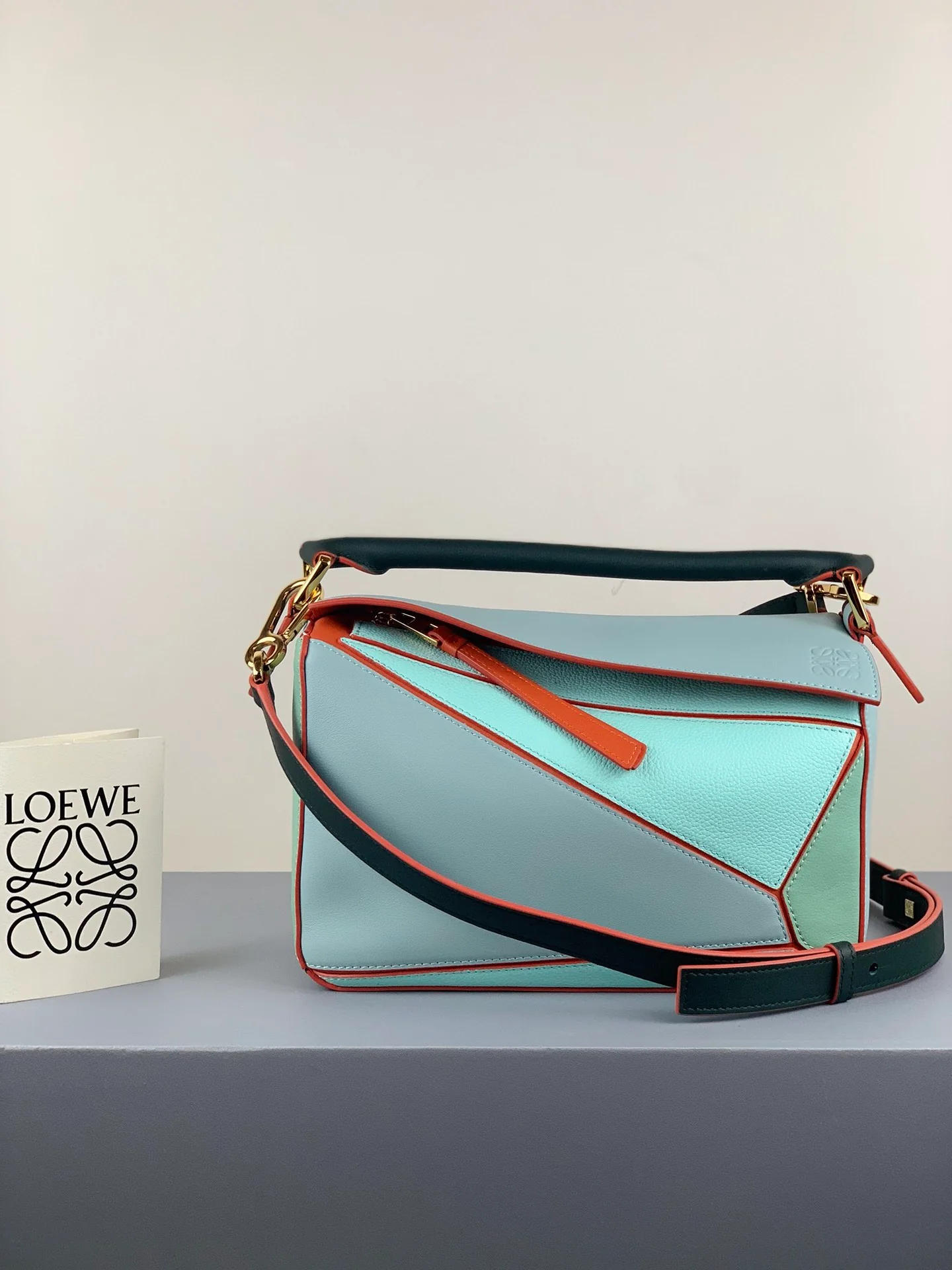 Сумка Loewe Puzzle из телячьей кожи, размер S 4.