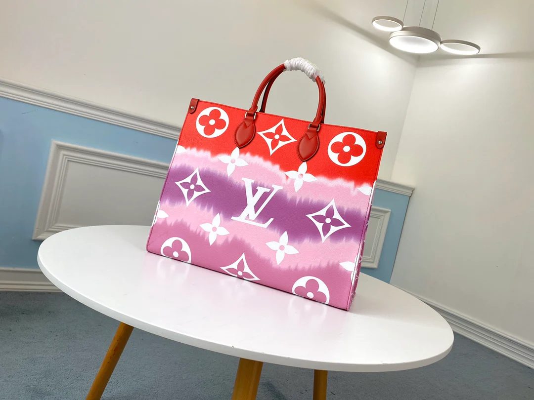 m45121-LV-2020-Summer-onthego-tote-bag-Large