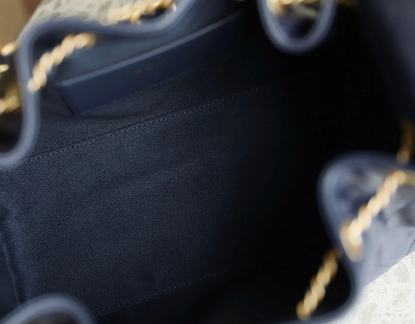 Chanel - 2???? - Хиппи???? Маленький - Темно-синий - Золотая пряжка