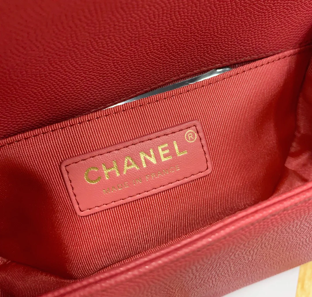 Chanel-boy-20cm-19