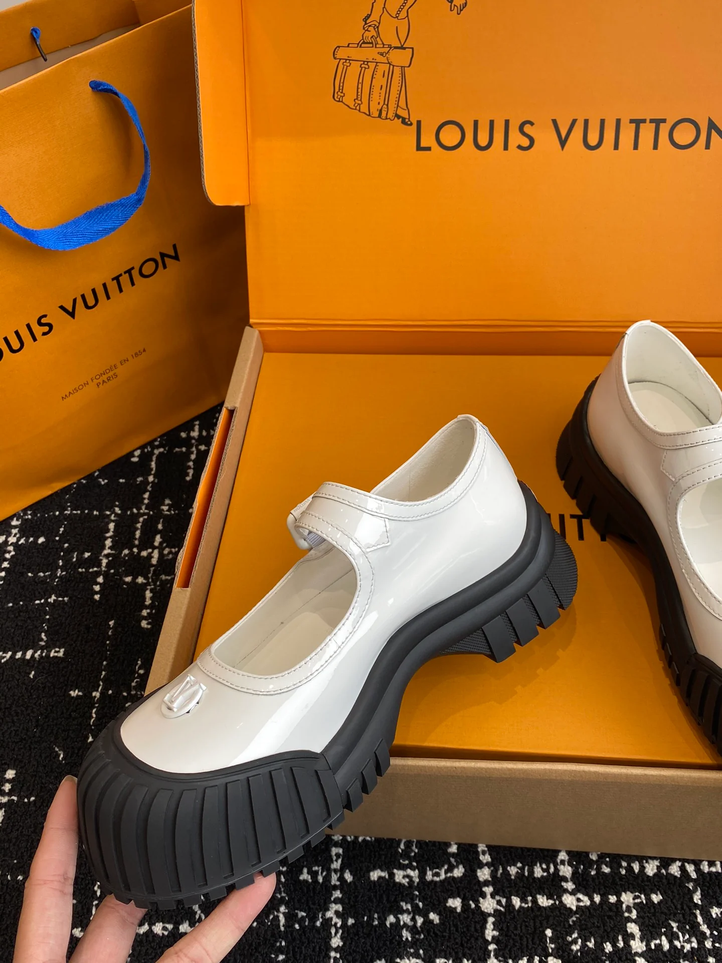 LV-2024 Туфли Мэри Джейн - Белые