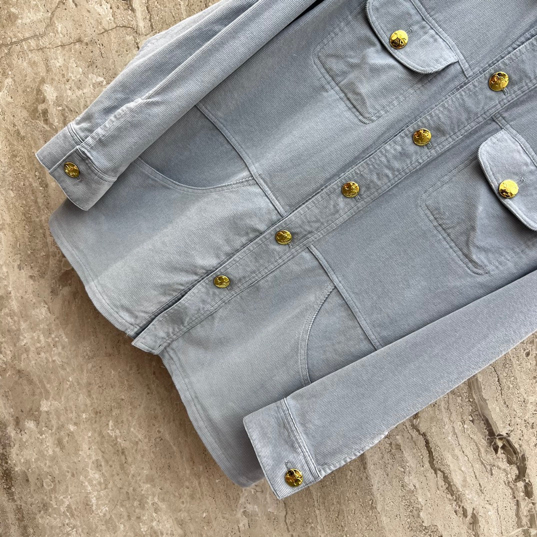 Celine-2404 - Повседневная вельветовая рубашка-куртка в классическом стиле с длинными рукавами и золотыми пуговицами.