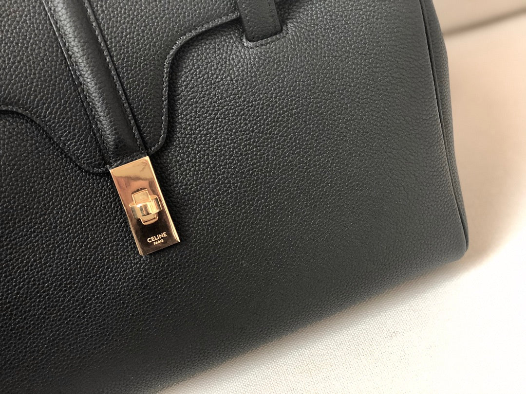 Сумка Celine Soft 16 из зернистой телячьей кожи средней плотности - 1 шт.