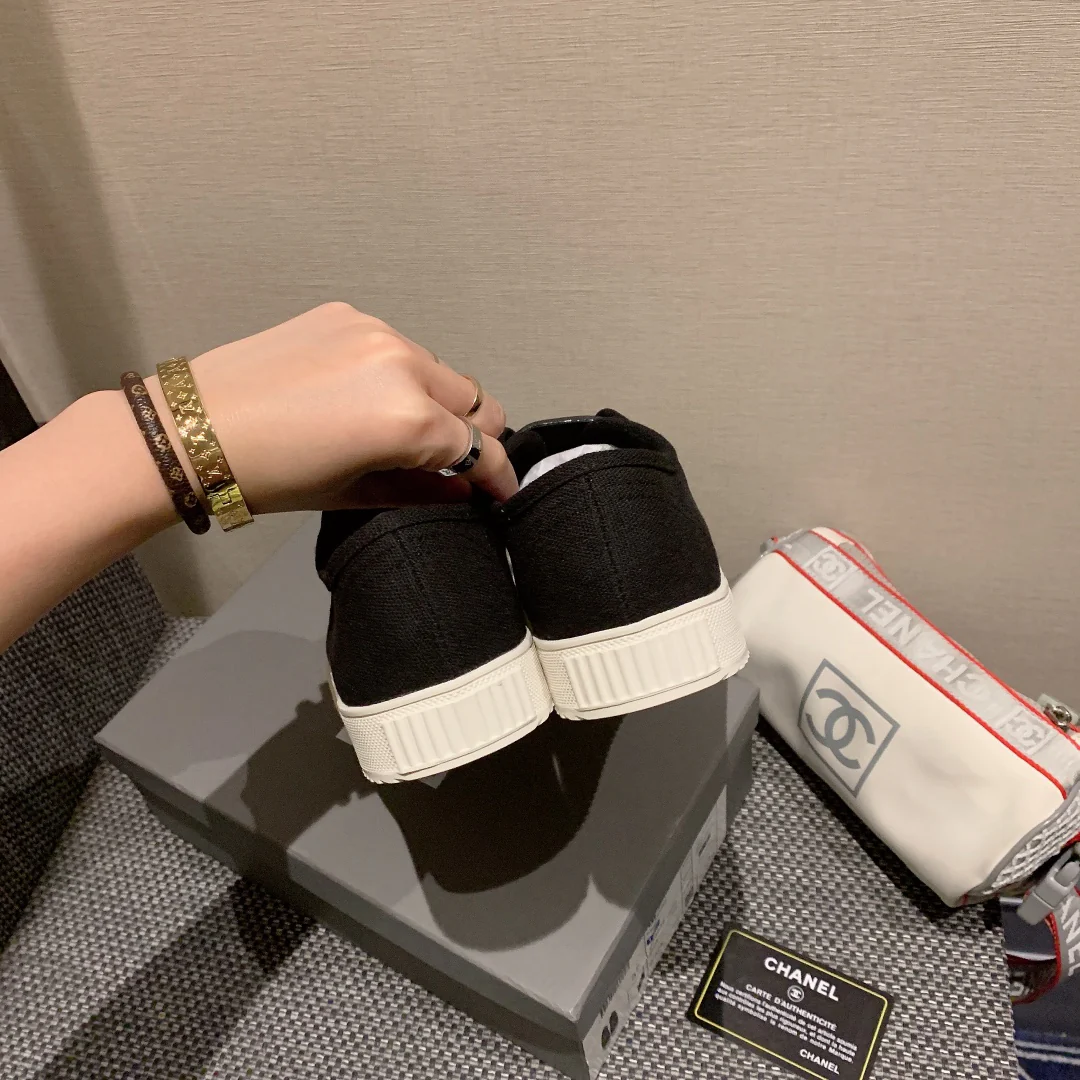 Винтажные парусиновые туфли Chanel - черные