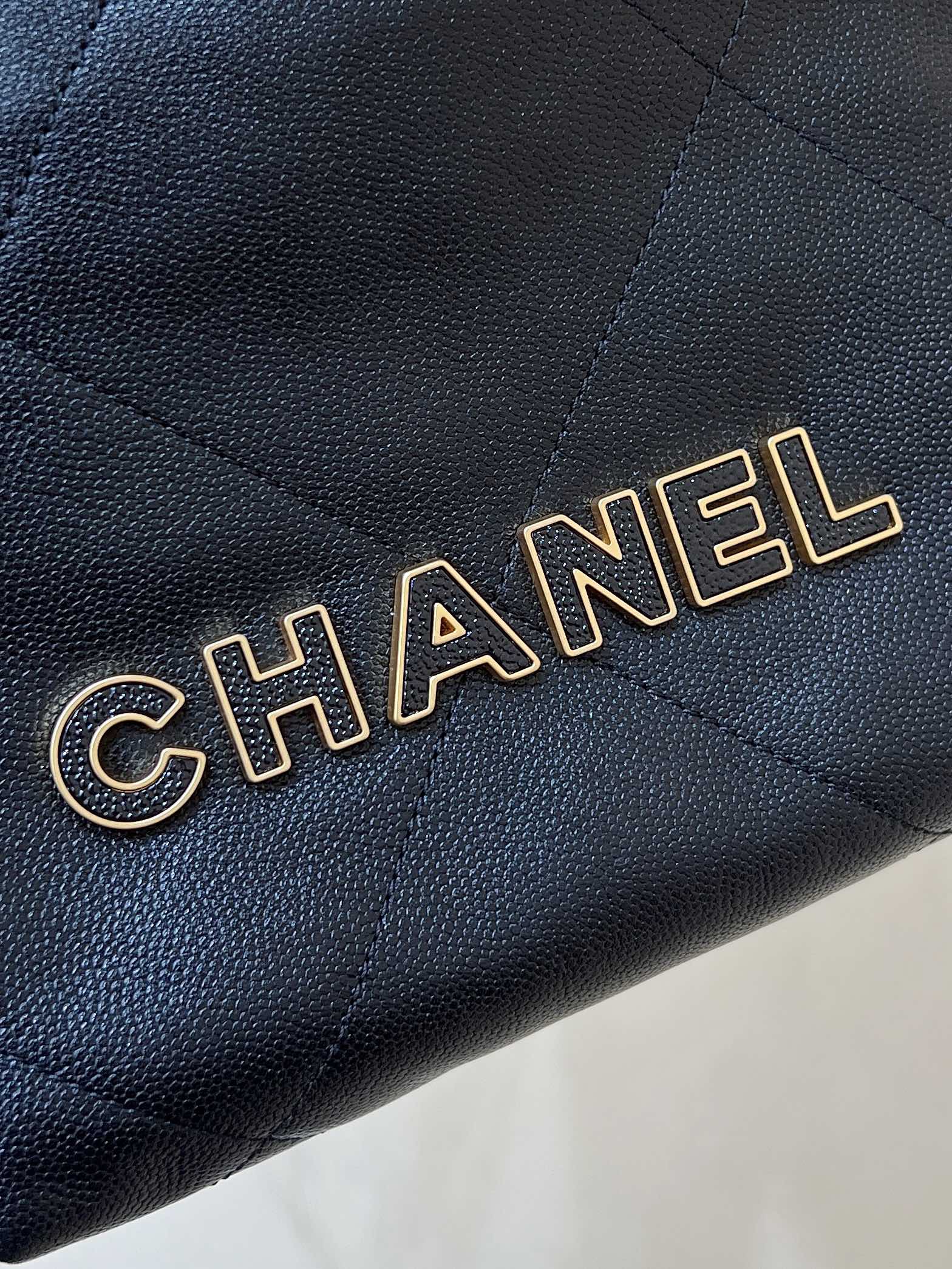 Мини-сумка Chanel Mini 22, лимитированная серия, мусорный мешок - черный.