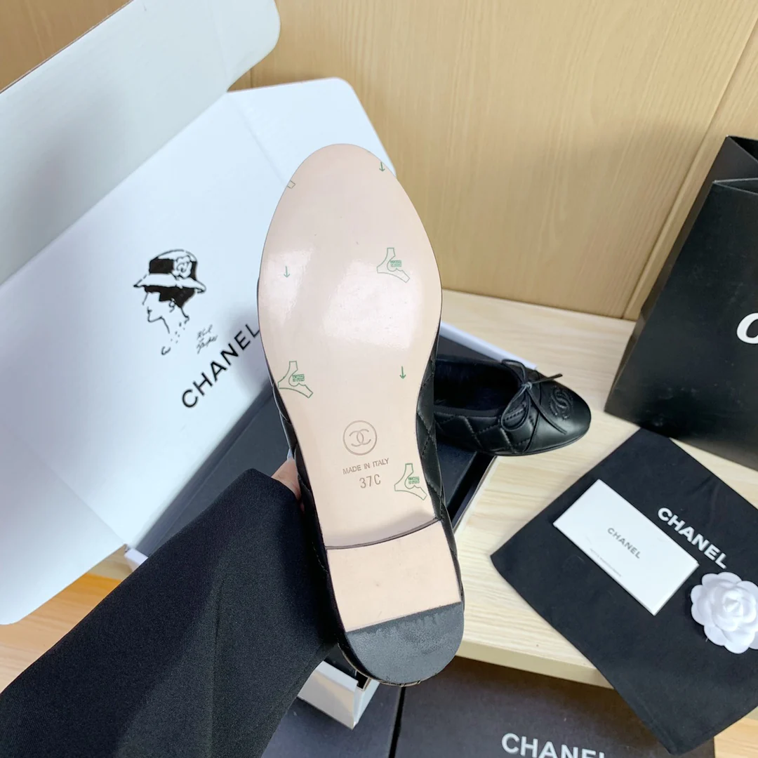 Chanel - Классические балетки - Вариант с кроличьим мехом - Черный с ромбовидным узором