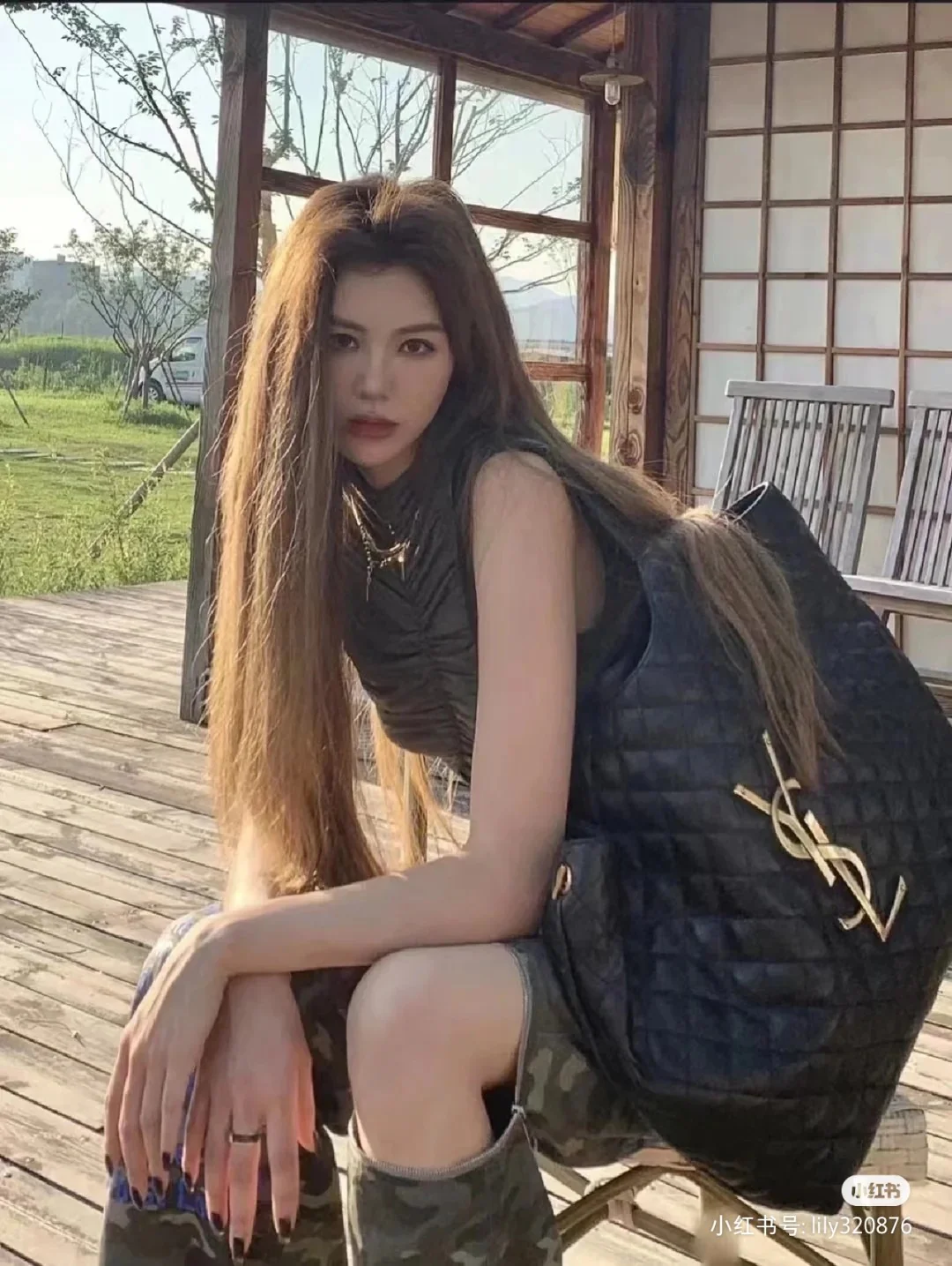 Сумка-тоут YSL Icarre - из овечьей кожи - черная с золотой фурнитурой