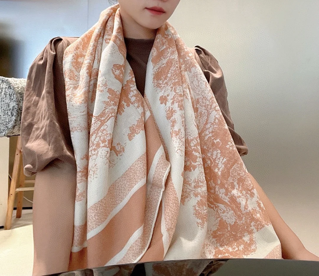 Dior - Квадратный шарф с рисунком в виде брызг краски - 140 см - Шелк и кашемир - Верблюжий цвет