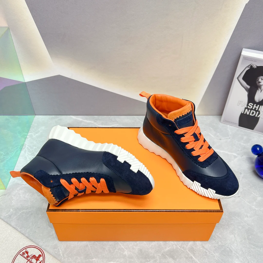 Новинка сезона весна/лето 2023 от Hermes — кожаные высокие повседневные туфли — черно-оранжевые.