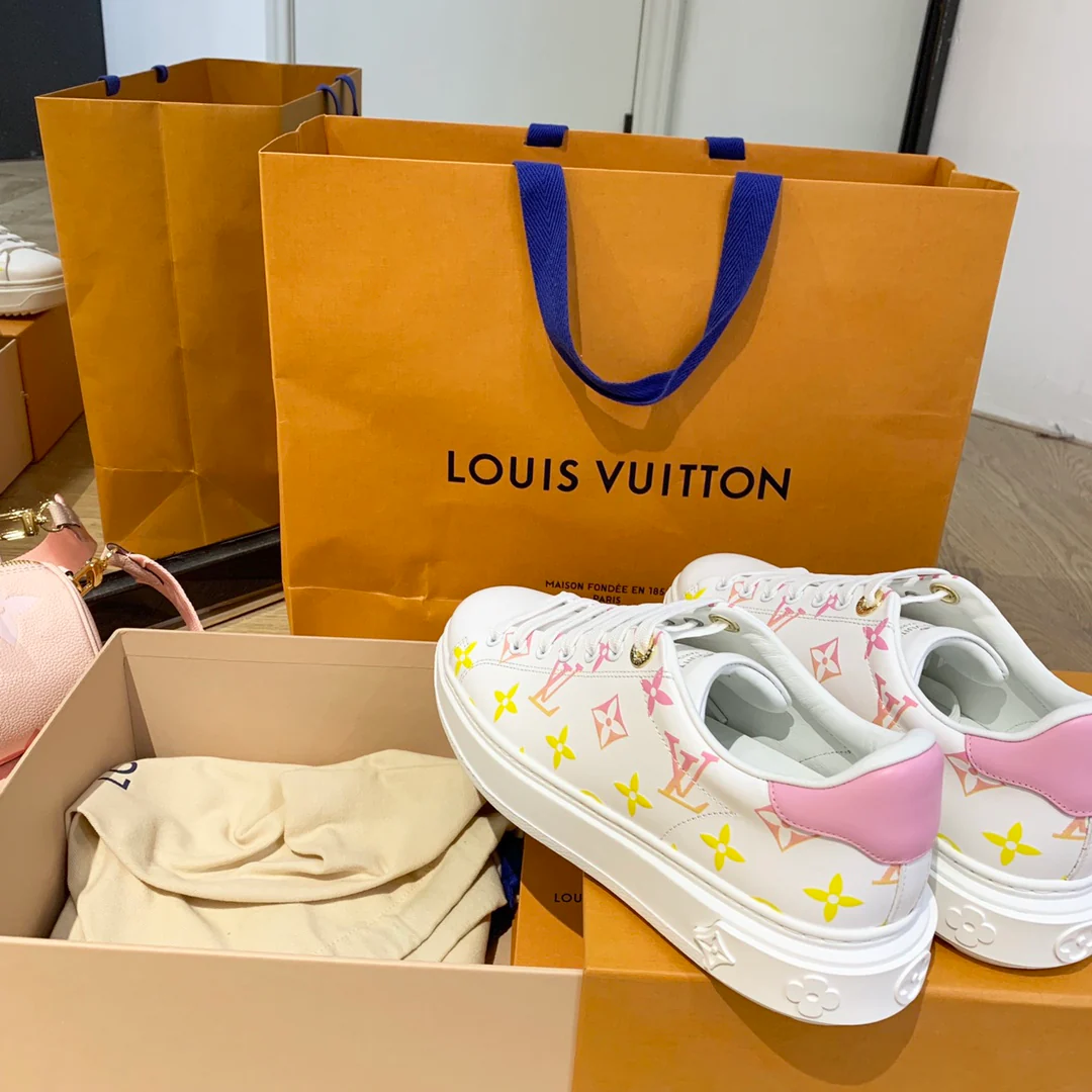 Обувь LV - LV - белые кроссовки - розово-желтый градиент