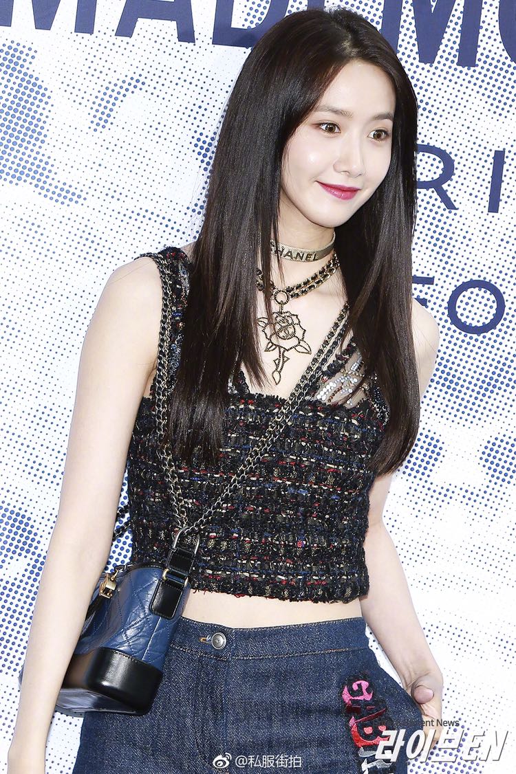 Маленькая сумка-хобо Chanel — изображение из интернета (для справки)