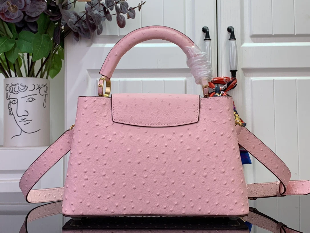 LV Capucines BB - Сумка из коровьей кожи с жемчужной цепочкой - Розовая