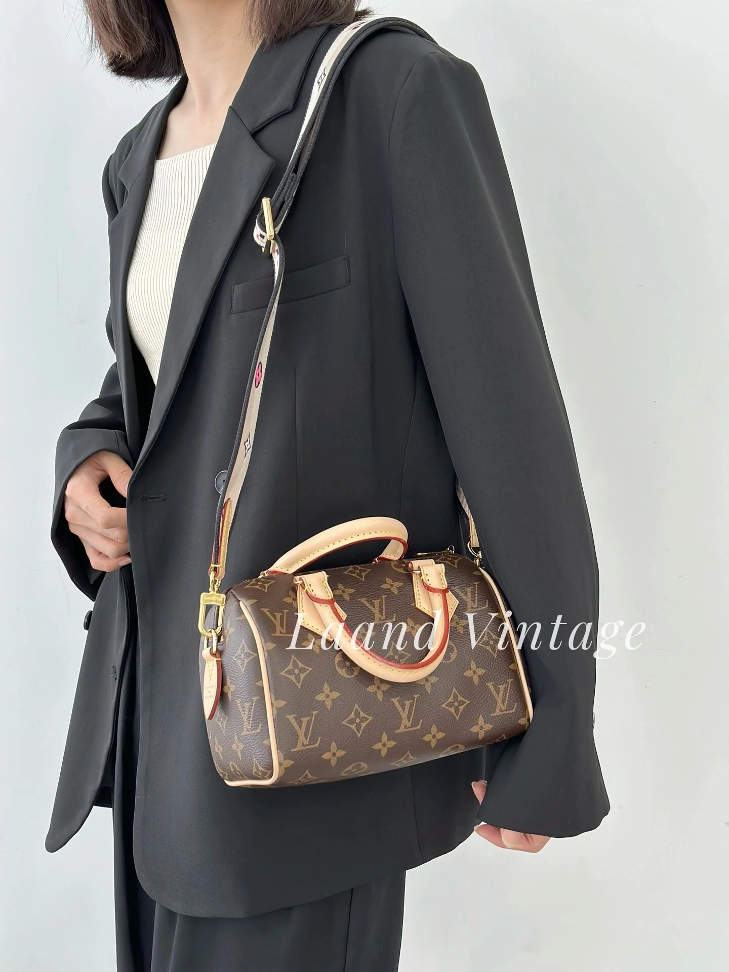 m46234-LV-speedy-bandouliere-20-classic monogram