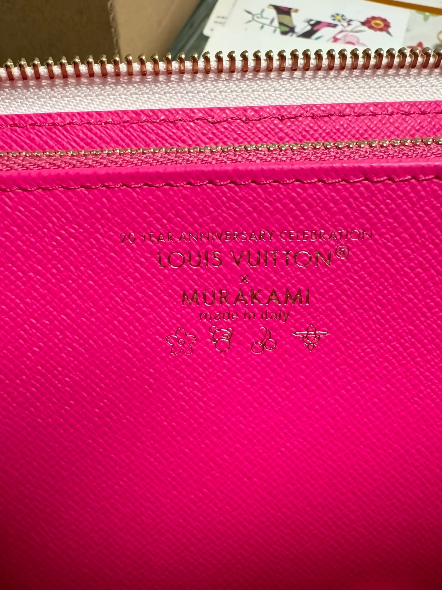 LV-m13922-zippy-wallet-pink and white