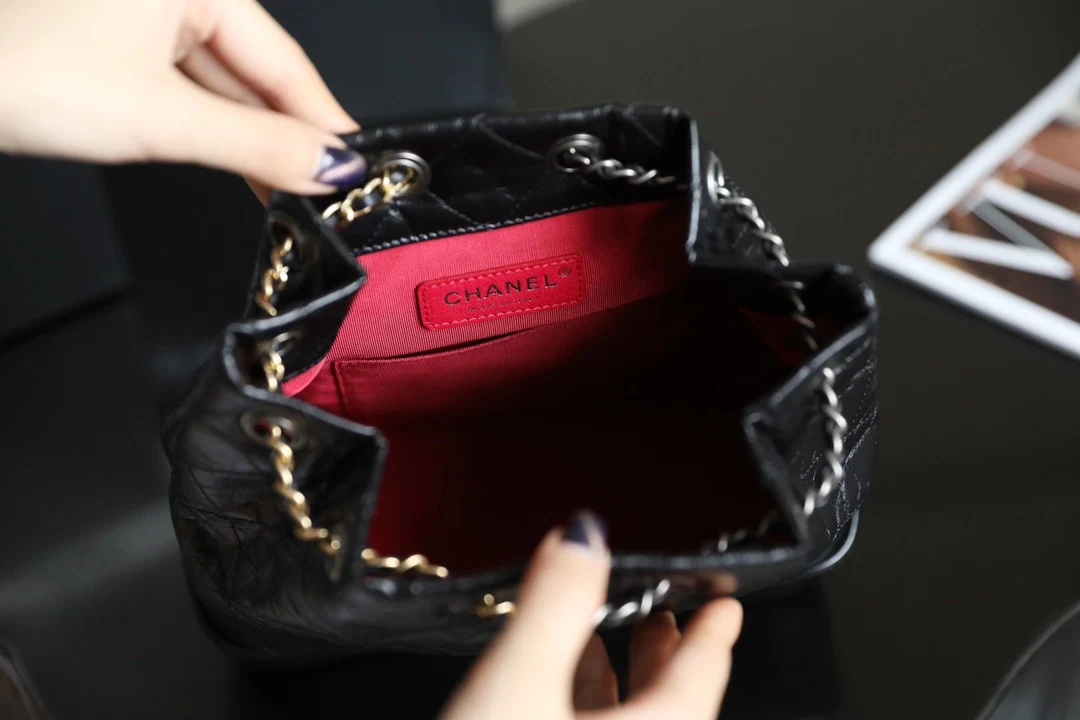 Классический рюкзак-хобо Chanel - черный