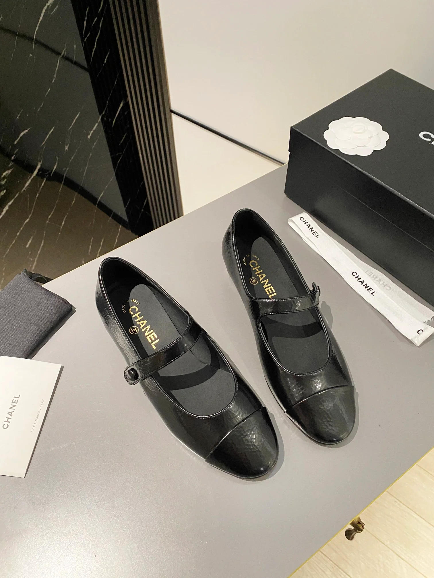 Новинка сезона осень/зима 2023 от Chanel - Туфли Мэри Джейн - Черные - 1