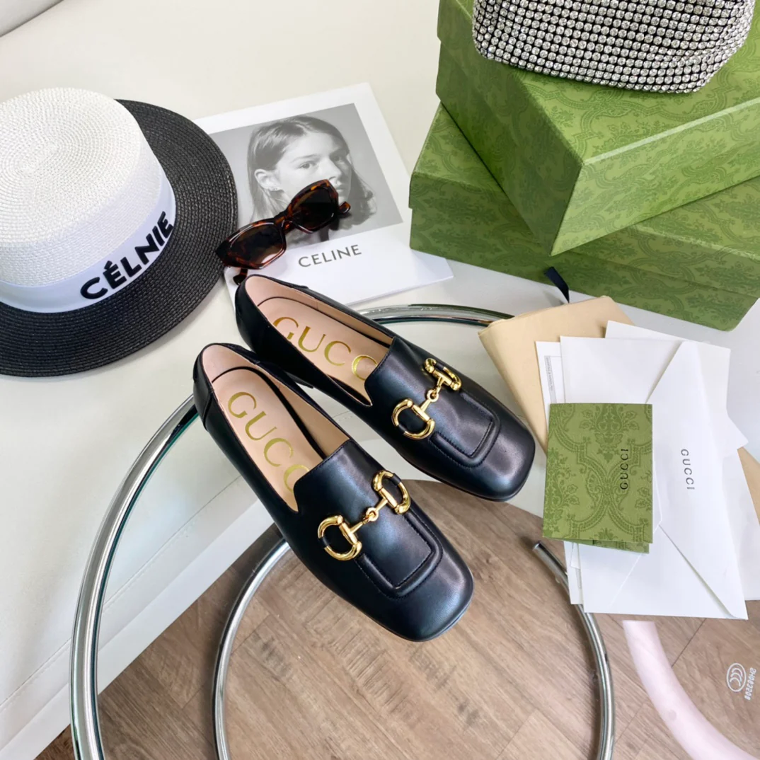 Новые лоферы Gucci Horsebit 2022 года