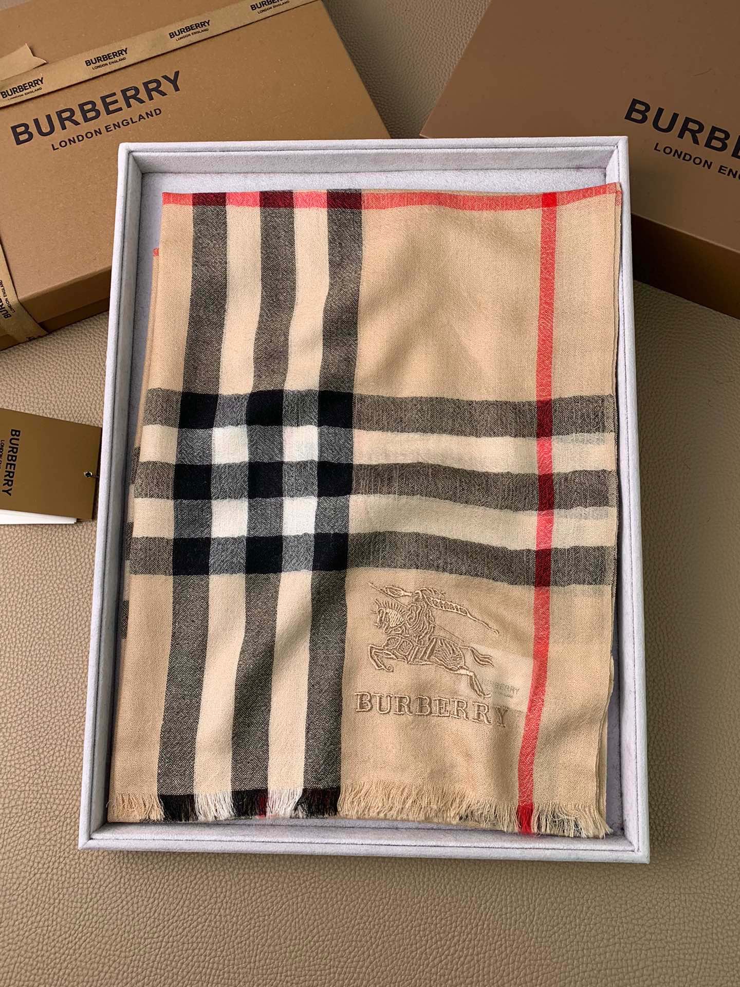 Кашемировый клетчатый шарф Burberry - Aquatic Cashmere, ультратонкий, 300 нитей - коричневый