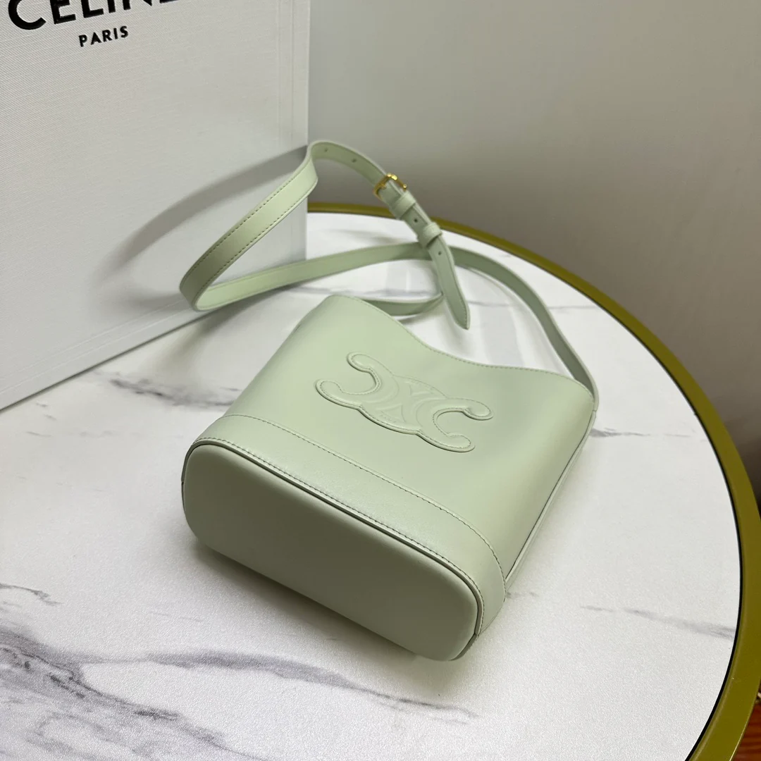 Сумка-ведро Celine с тиснением — мини-версия — салатовый цвет