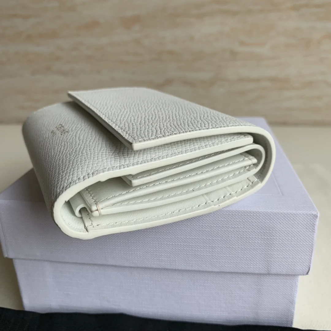 Кардхолдер Celine Triomphe Trifold — белый