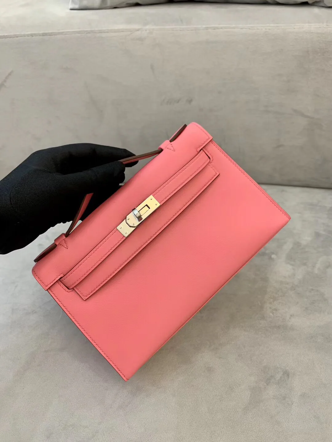 Мини-сумочка Hermes Kelly 1-го поколения, 22 см, помада Swift 8W с серебряной пряжкой.