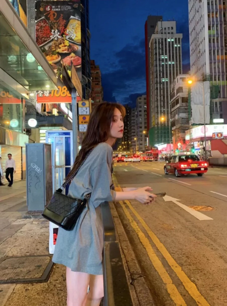 Маленькая сумка-хобо Chanel — изображение из интернета (для справки)