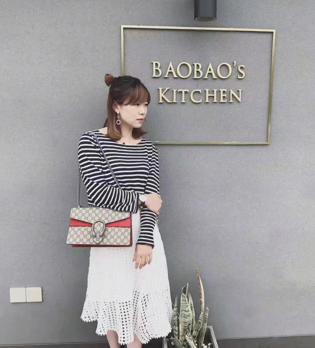 Вдохновение для образа с красной сумкой Dionysus от Gucci