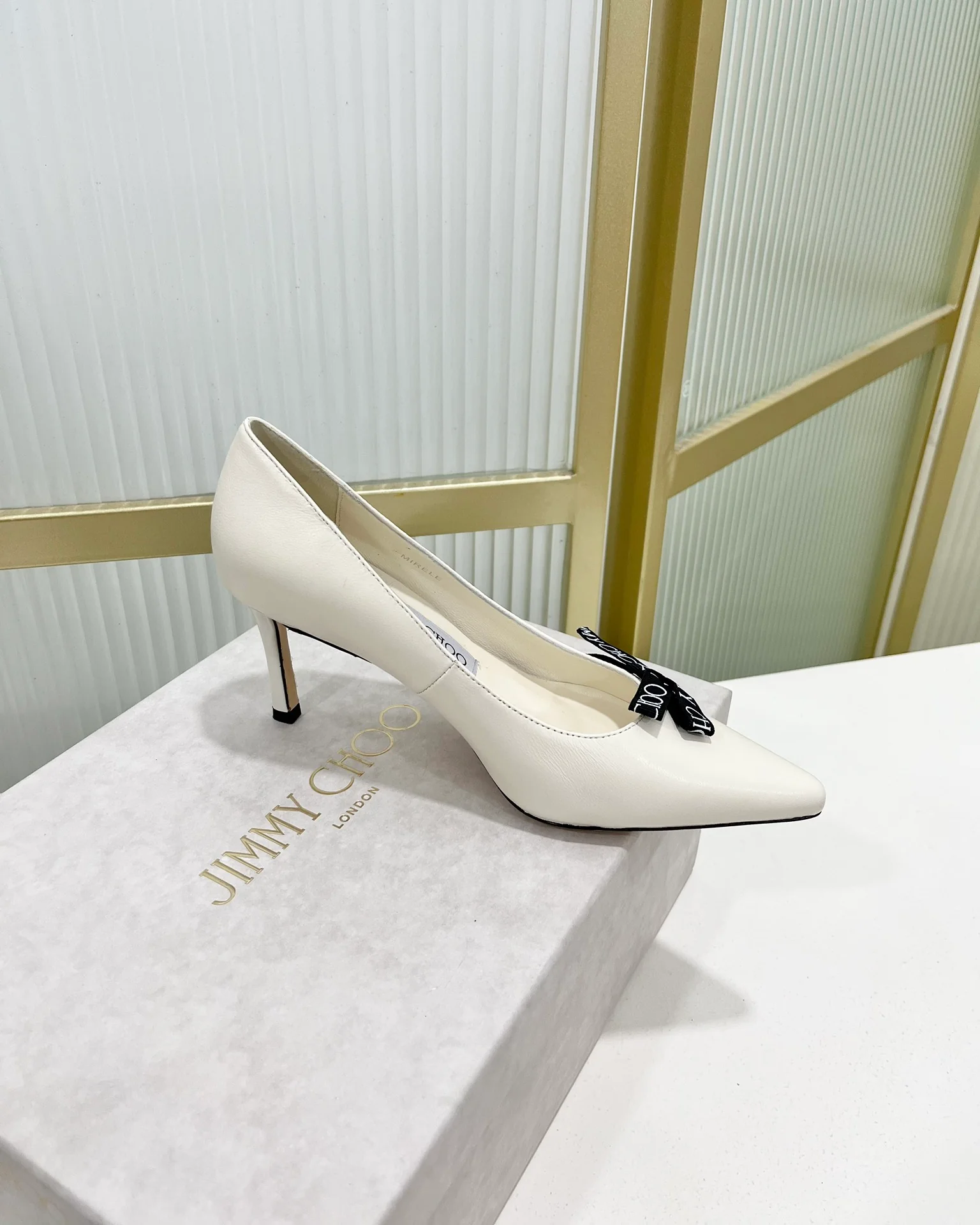 Jimmy - Новинка 2023 года - Туфли на высоком каблуке с острым носком и принтом из тесьмы - 6 см - Белые