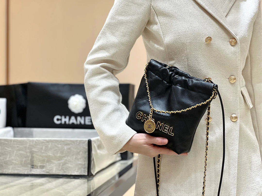 Мини-сумка Chanel Mini 22, лимитированная серия, мусорный мешок - черный.