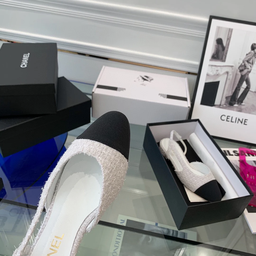 Классические сандалии Chanel - балетки - белые