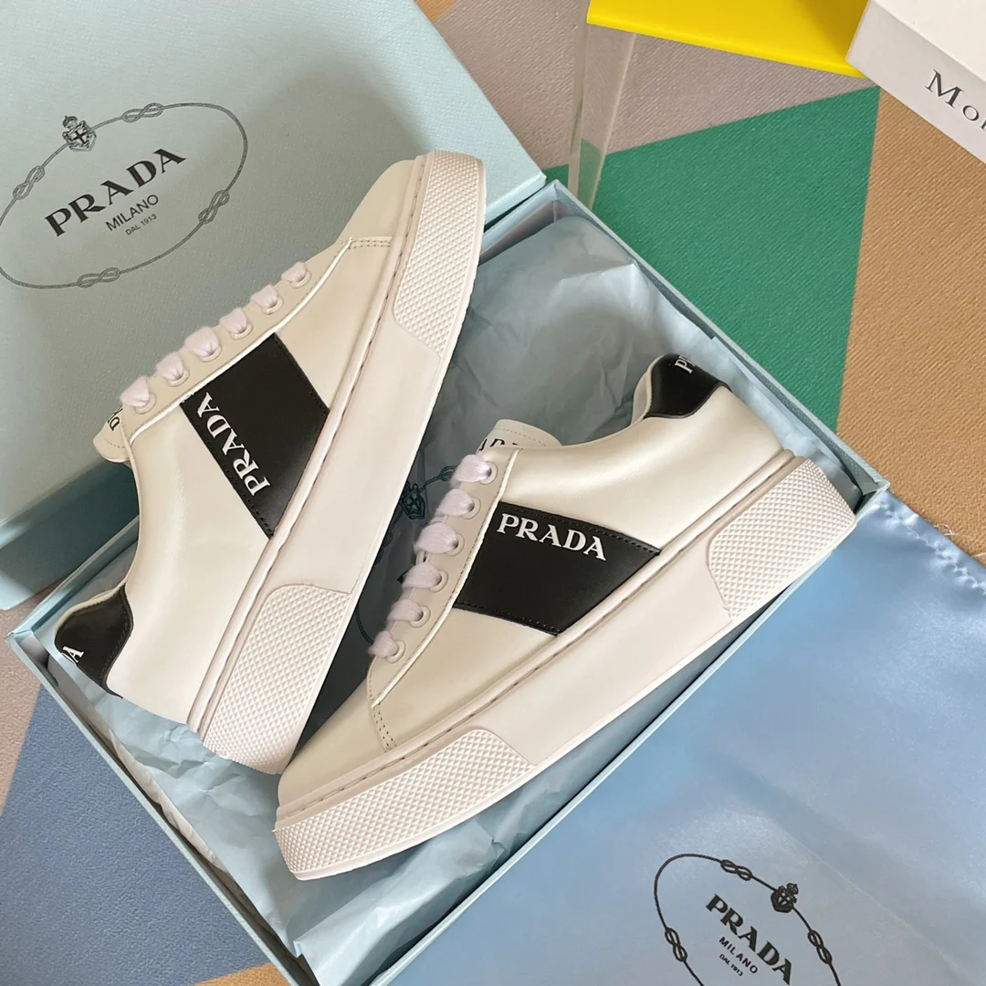 Новые поступления Prada ранней весной 2022 года - Повседневные туфли на платформе - 11