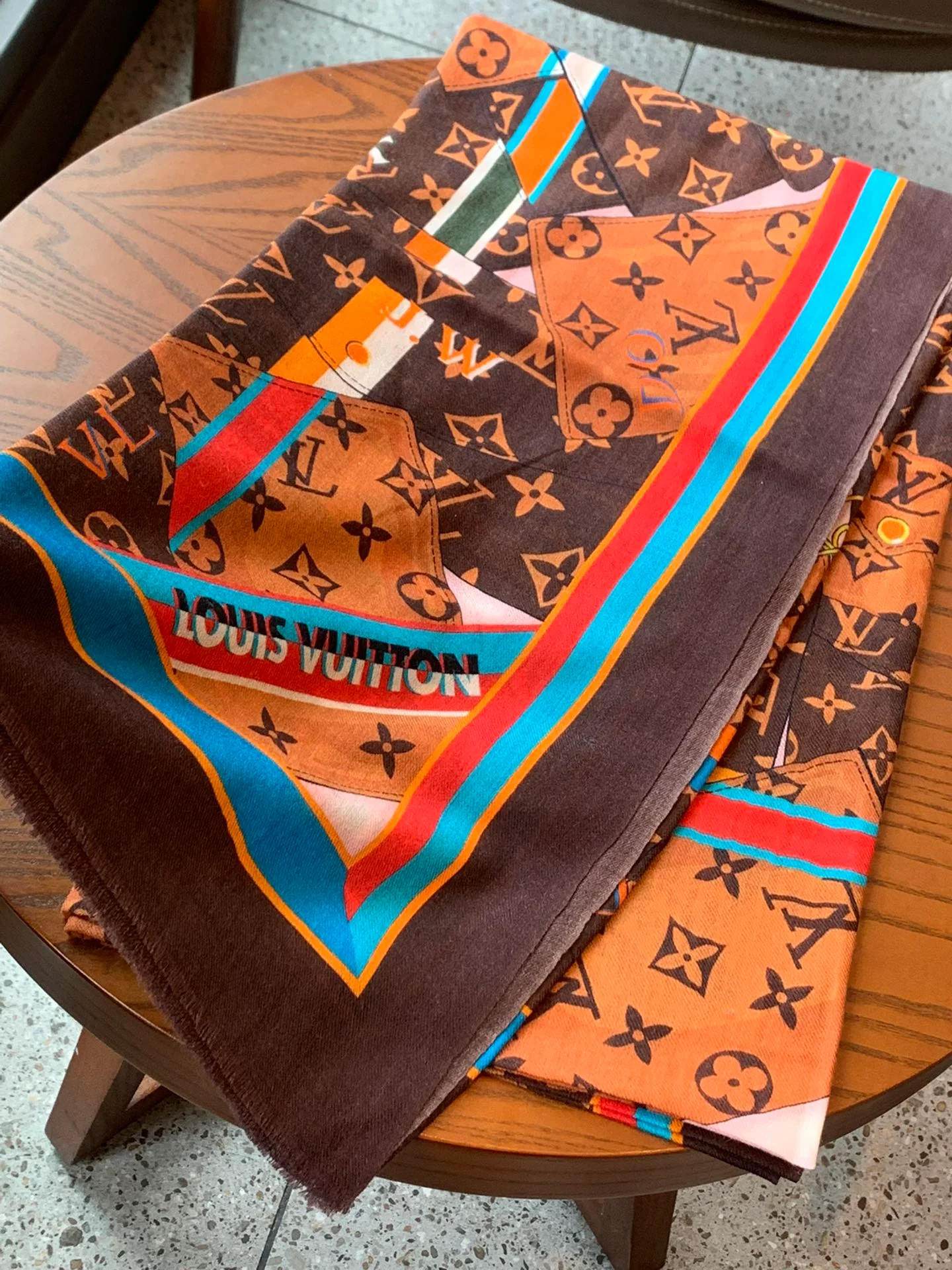 Длинный шарф LV с узором в виде кошелька - 110-200 см - 100% кашемир - 1 шт.