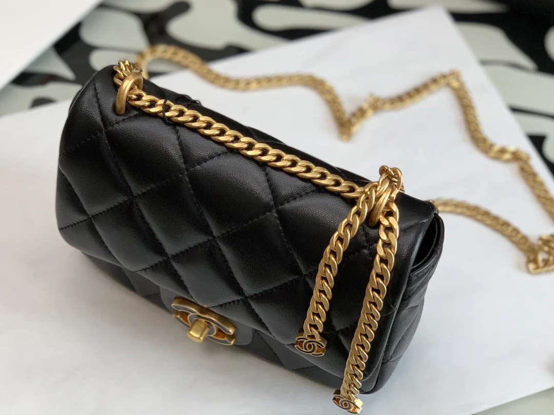 Chanel Новинка 2022 года - Квадратная сумка-мешок с эмалированными пуговицами - 3 шт.