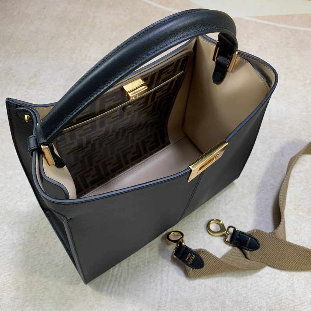 Сумка Fendi Peekaboo Lite Medium из черной кожи - 3